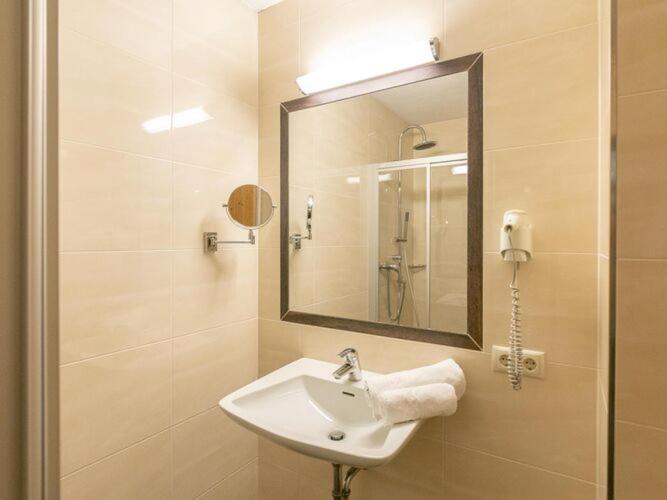 Holiday Flat With Wellness Area At The Fuegenerhof Екстериор снимка